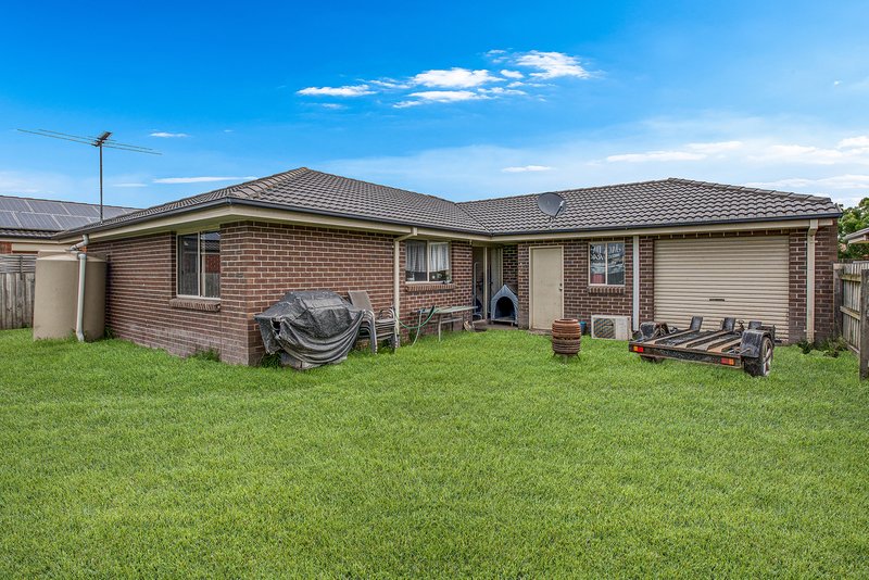 Photo - 6 Barnes Way, Koo Wee Rup VIC 3981 - Image 10