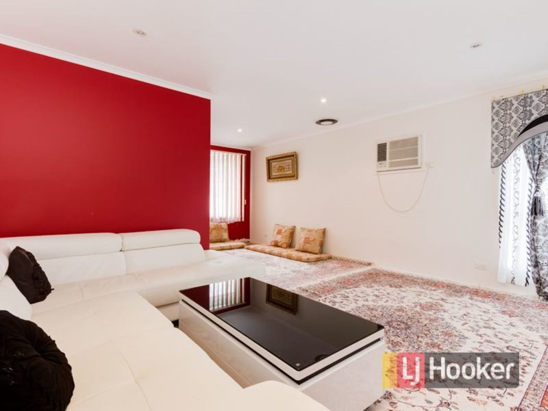 Photo - 6 Barnsbury Close, Hampton Park VIC 3976 - Image 6