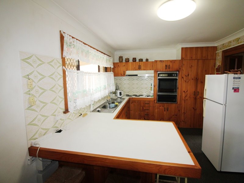 Photo - 6 Battinga Close, Taree NSW 2430 - Image 3