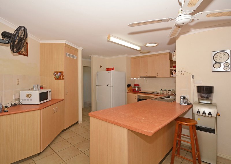 Photo - 6 Bauhinia Drive, Kawungan QLD 4655 - Image 4