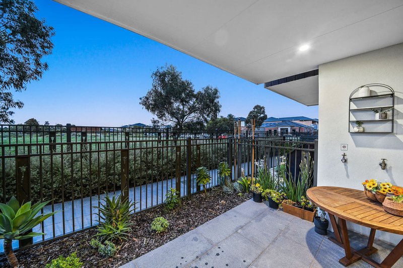 Photo - 6 Bavadia Place, Keysborough VIC 3173 - Image 14