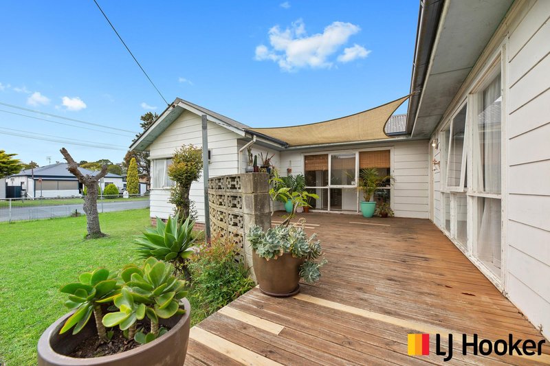 Photo - 6 Bavarde Avenue, Batemans Bay NSW 2536 - Image 13