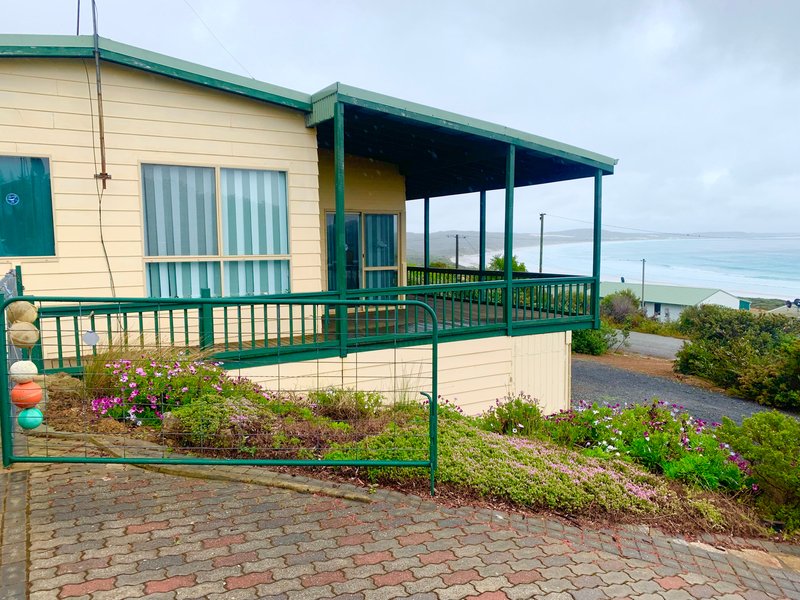 6 Baxteri Road, Cheynes WA 6328