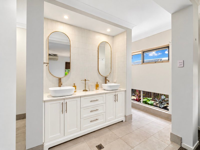 Photo - 6 Baybreeze Crescent, Murrumba Downs QLD 4503 - Image 9