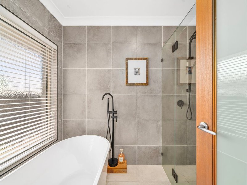 Photo - 6 Baybreeze Crescent, Murrumba Downs QLD 4503 - Image 15