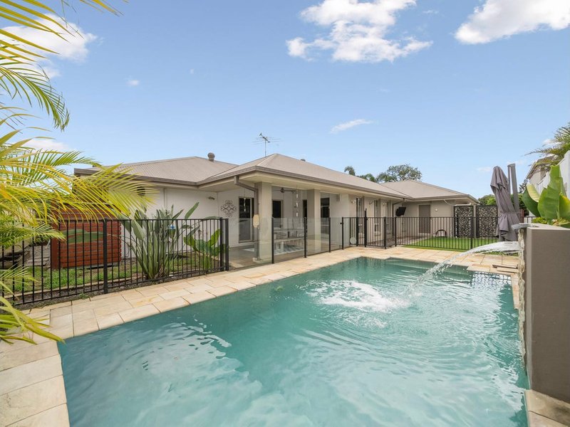 Photo - 6 Baybreeze Crescent, Murrumba Downs QLD 4503 - Image 17