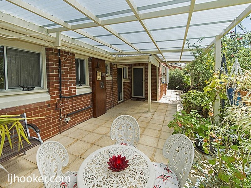 Photo - 6 Beaconsfield Street, St James WA 6102 - Image 2