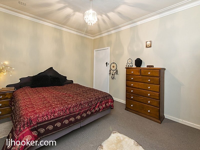 Photo - 6 Beaconsfield Street, St James WA 6102 - Image 10