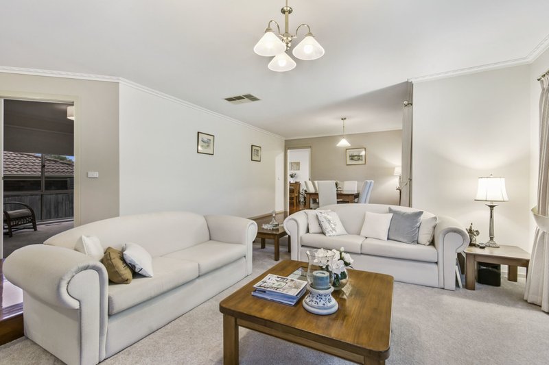 Photo - 6 Beard Court, Heathmont VIC 3135 - Image 3