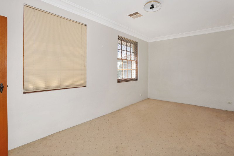 Photo - 6 Beatrice Street, Auburn NSW 2144 - Image 2