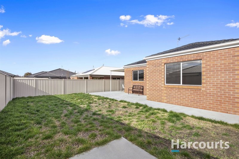 Photo - 6 Bect Street, Sebastopol VIC 3356 - Image 11