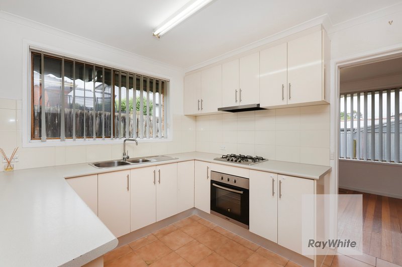 Photo - 6 Bede Court, Gladstone Park VIC 3043 - Image 6