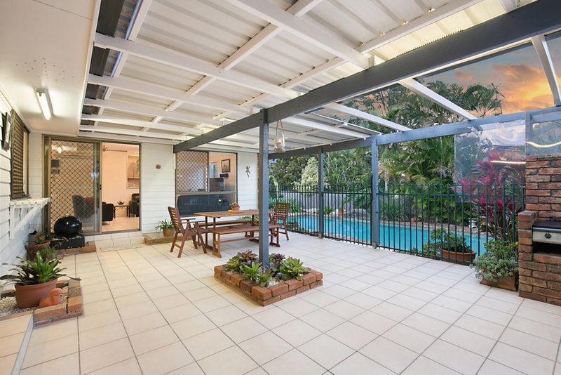 Photo - 6 Bedwell Court, Rochedale South QLD 4123 - Image 2