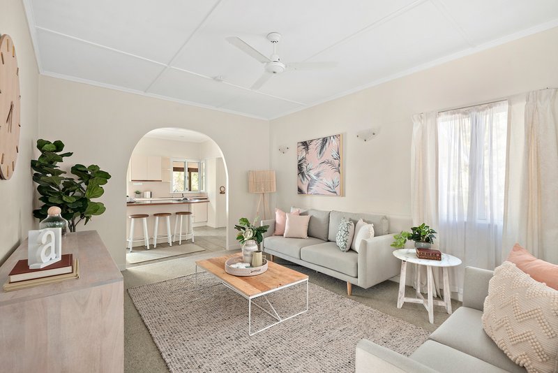 Photo - 6 Beechcroft Street, Coopers Plains QLD 4108 - Image 4