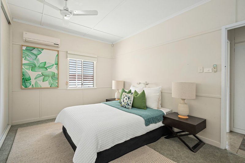 Photo - 6 Beechcroft Street, Coopers Plains QLD 4108 - Image 6