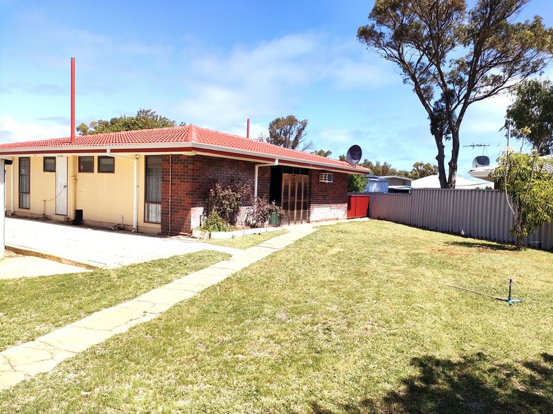 Photo - 6 Bell Court, Leeman WA 6514 - Image 3