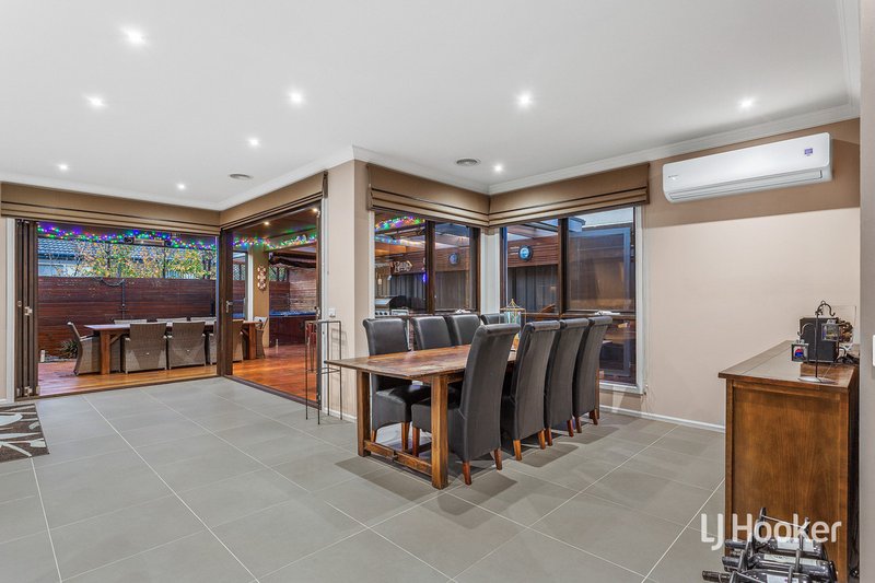 Photo - 6 Bell Crescent, Point Cook VIC 3030 - Image 7