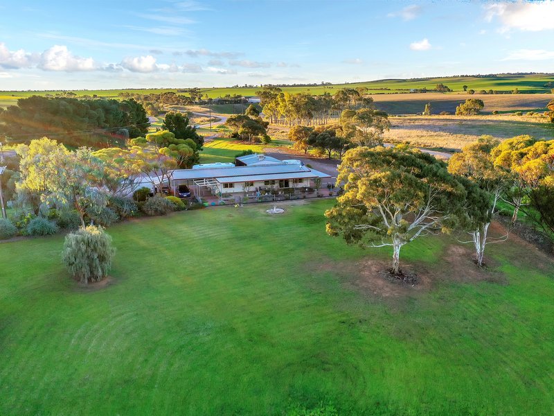 Photo - 6 Bell Road, Hamley Bridge SA 5401 - Image 12