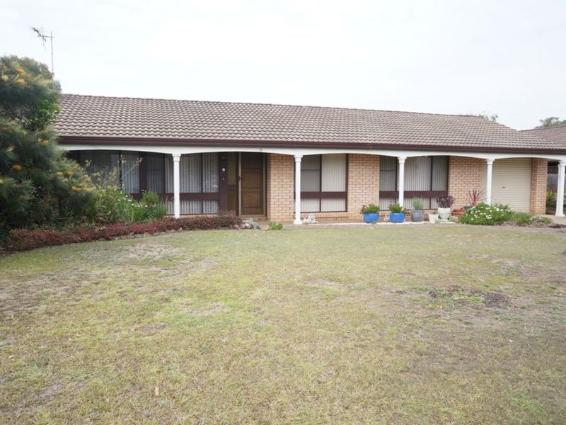 6 Bellevilla Pde , Old Bar NSW 2430