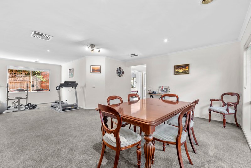 Photo - 6 Bellows Street, South Morang VIC 3752 - Image 6