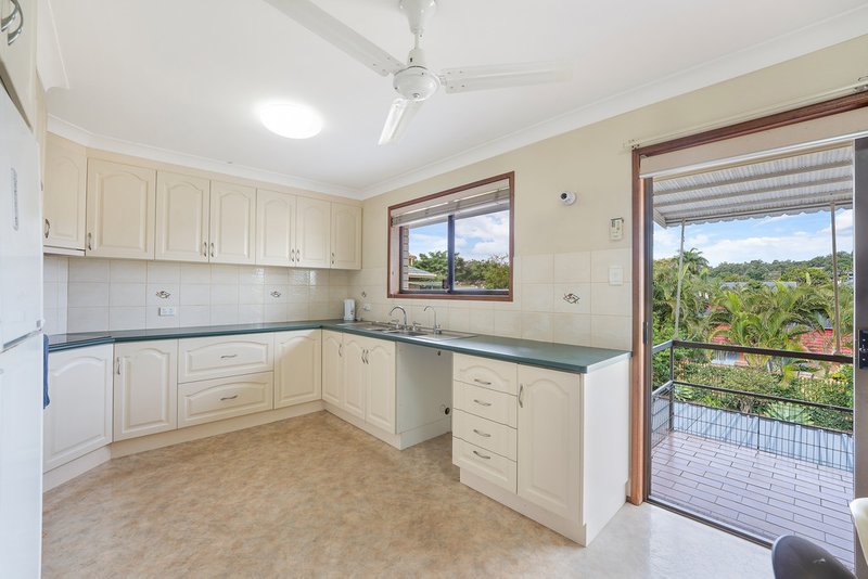 Photo - 6 Ben Lomond Street, Aspley QLD 4034 - Image 4