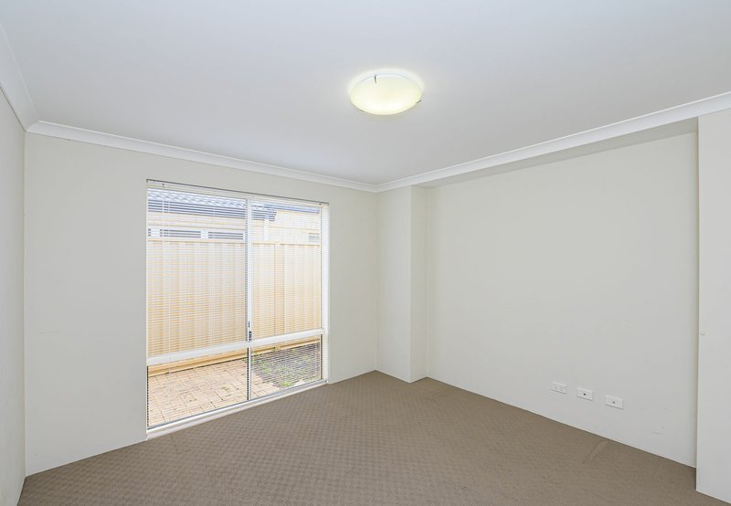 Photo - 6 Benfleet Drive, Butler WA 6036 - Image 17