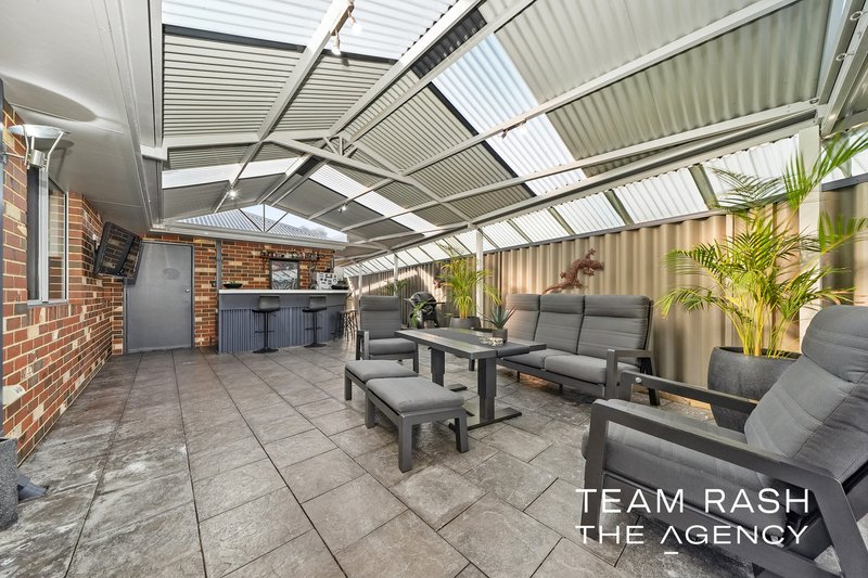 Photo - 6 Benjamin Crescent, Tapping WA 6065 - Image 29