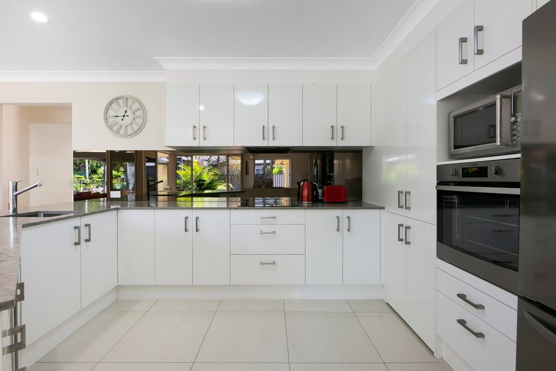 Photo - 6 Bentleigh Court, Robina QLD 4226 - Image 7