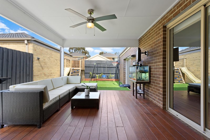 Photo - 6 Beringarra Street, South Morang VIC 3752 - Image 7