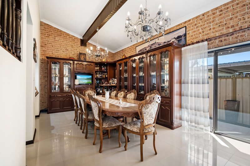 Photo - 6 Bernadette Place, Fairfield NSW 2165 - Image 3