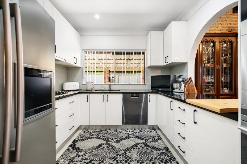 Photo - 6 Bernadette Place, Fairfield NSW 2165 - Image 4