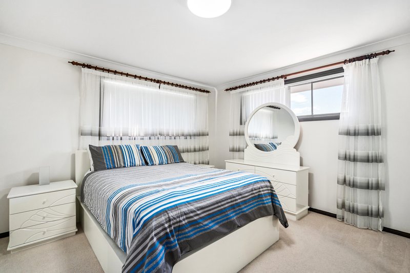 Photo - 6 Bernadette Place, Fairfield NSW 2165 - Image 6