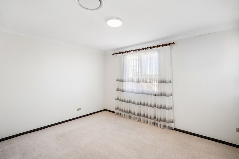 Photo - 6 Bernadette Place, Fairfield NSW 2165 - Image 8
