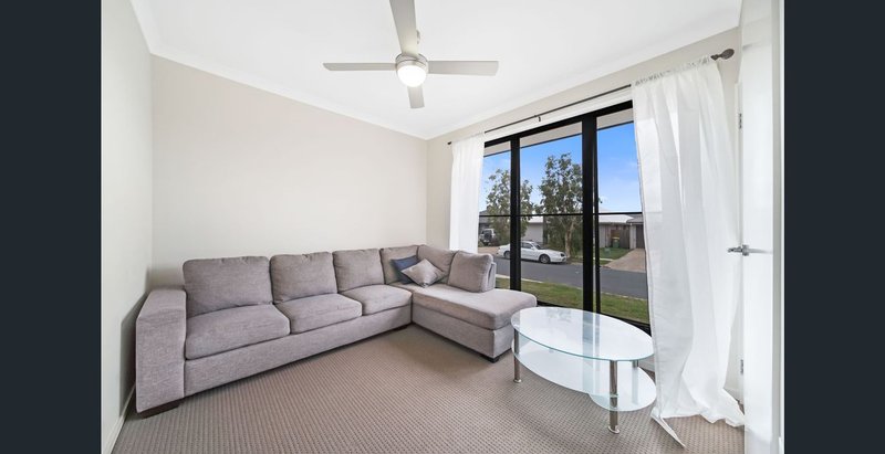 Photo - 6 Bernard Circuit, Yarrabilba QLD 4207 - Image 6