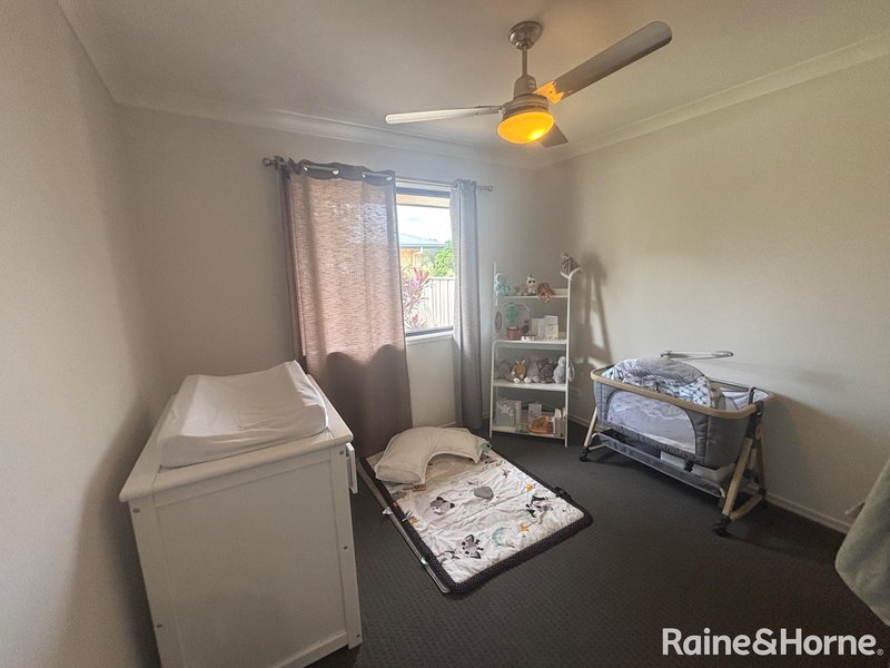 Photo - 6 Bernard Crescent, Kingaroy QLD 4610 - Image 13