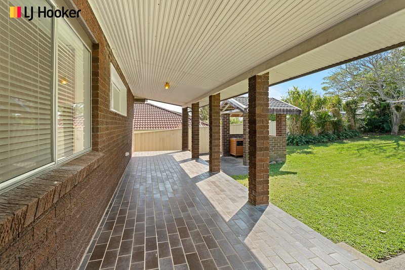 Photo - 6 Berrellan Street, Greenwell Point NSW 2540 - Image 17