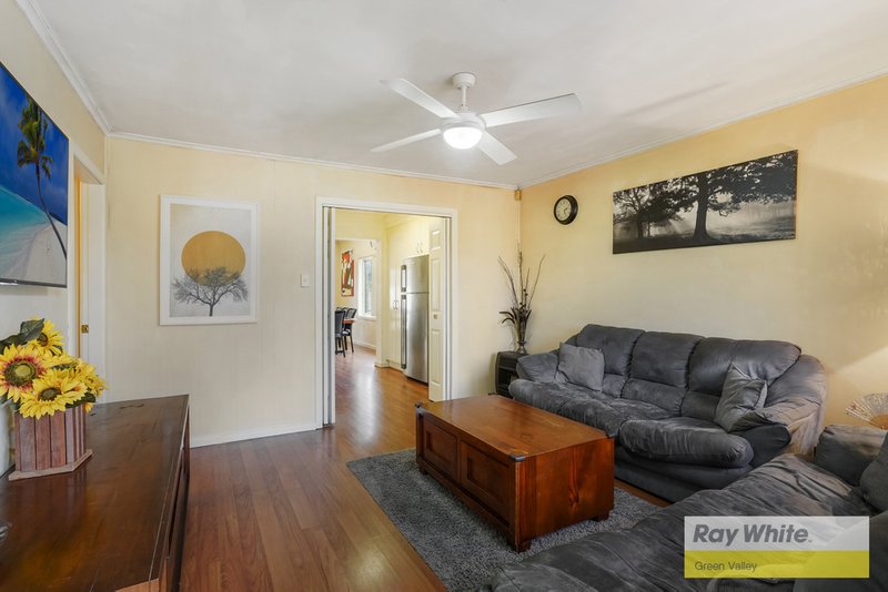 Photo - 6 Berridale Place, Heckenberg NSW 2168 - Image 5