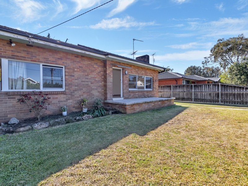 Photo - 6 Berry Avenue, North Narrabeen NSW 2101 - Image 2