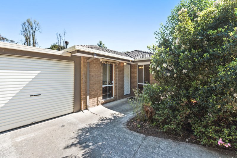 Photo - 6 Berry Court, Lilydale VIC 3140 - Image 2