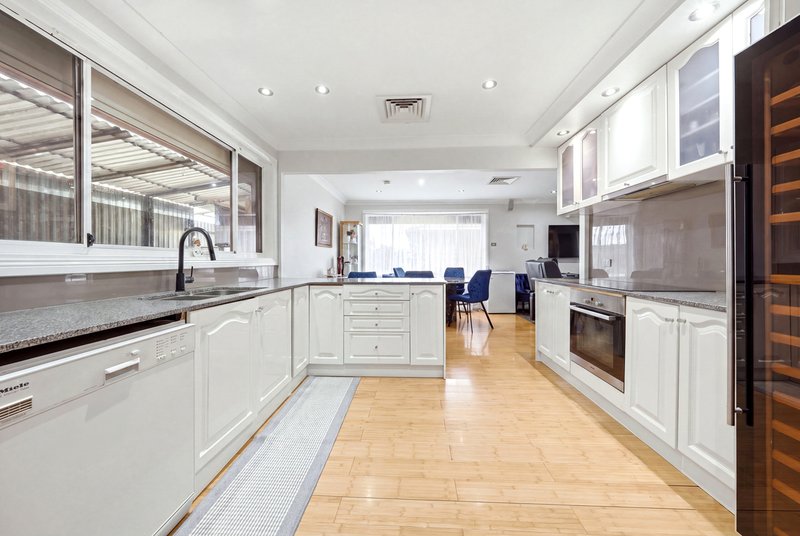 Photo - 6 Berry Street, Prairiewood NSW 2176 - Image 7
