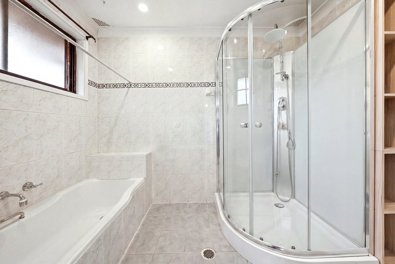 Photo - 6 Berry Street, Prairiewood NSW 2176 - Image 10