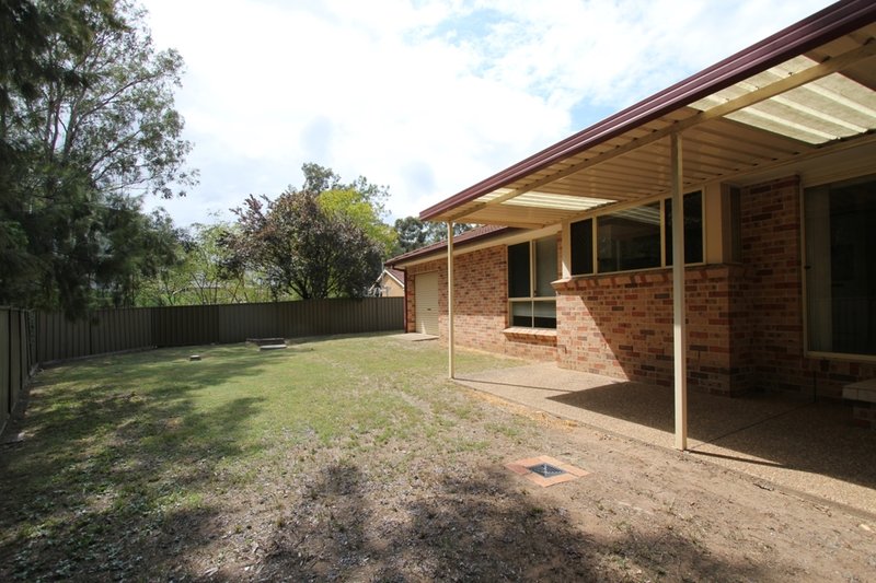 Photo - 6 Bibury Close, Chipping Norton NSW 2170 - Image 7