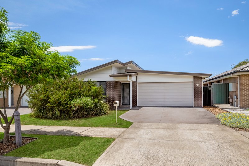 6 Binyang Avenue, Glenmore Park NSW 2745