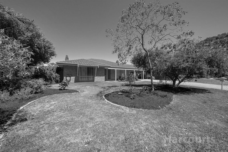 6 Birdsong Grove, Greenfields WA 6210