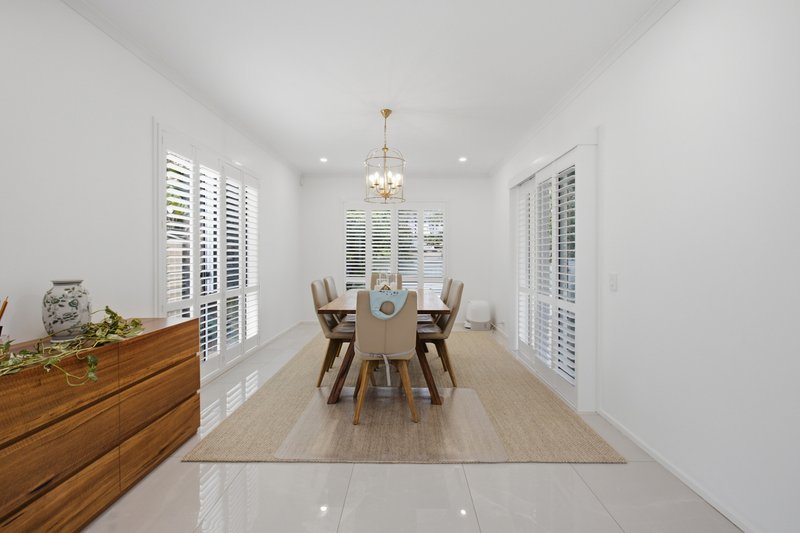 Photo - 6 Birkenhead Crescent, Forest Lake QLD 4078 - Image 5