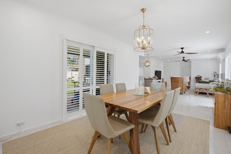 Photo - 6 Birkenhead Crescent, Forest Lake QLD 4078 - Image 7