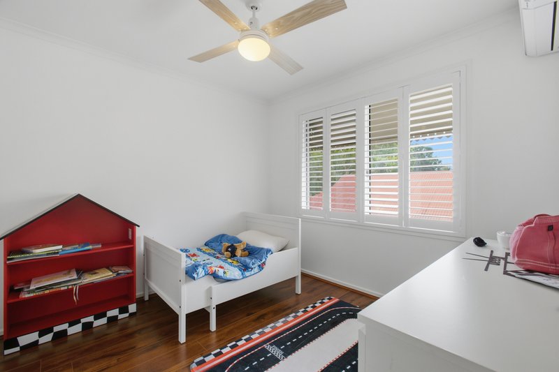Photo - 6 Birkenhead Crescent, Forest Lake QLD 4078 - Image 13
