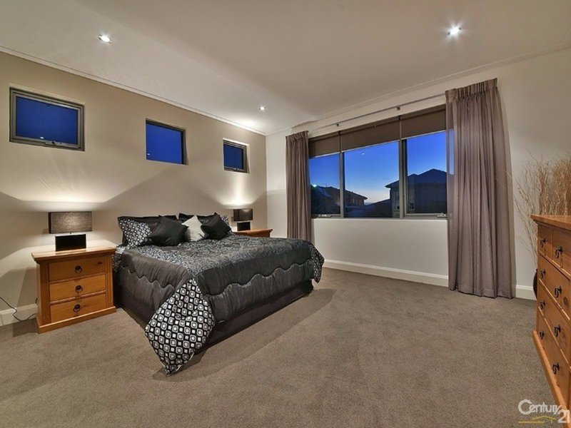 Photo - 6 Birkenhead Ridge, Mindarie WA 6030 - Image 24