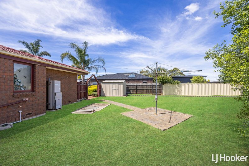 Photo - 6 Bishop Place, Melton West VIC 3337 - Image 14