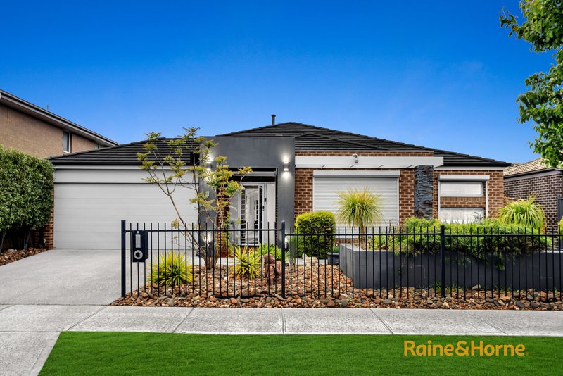 6 Black Caesar Drive, Cranbourne East VIC 3977